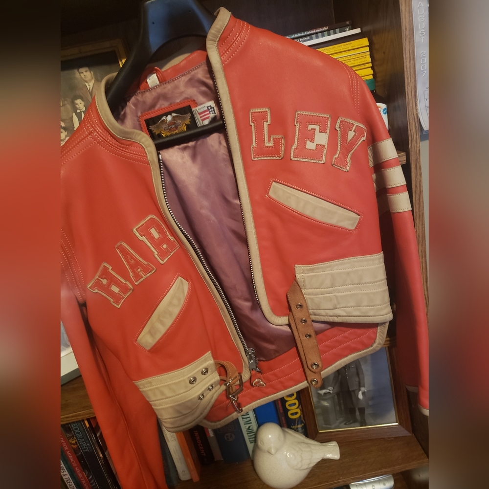 Woman leather Harvey Davidson jacket